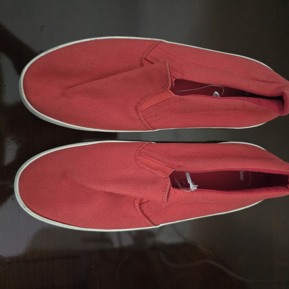 Red GAP canvass slip on shoes